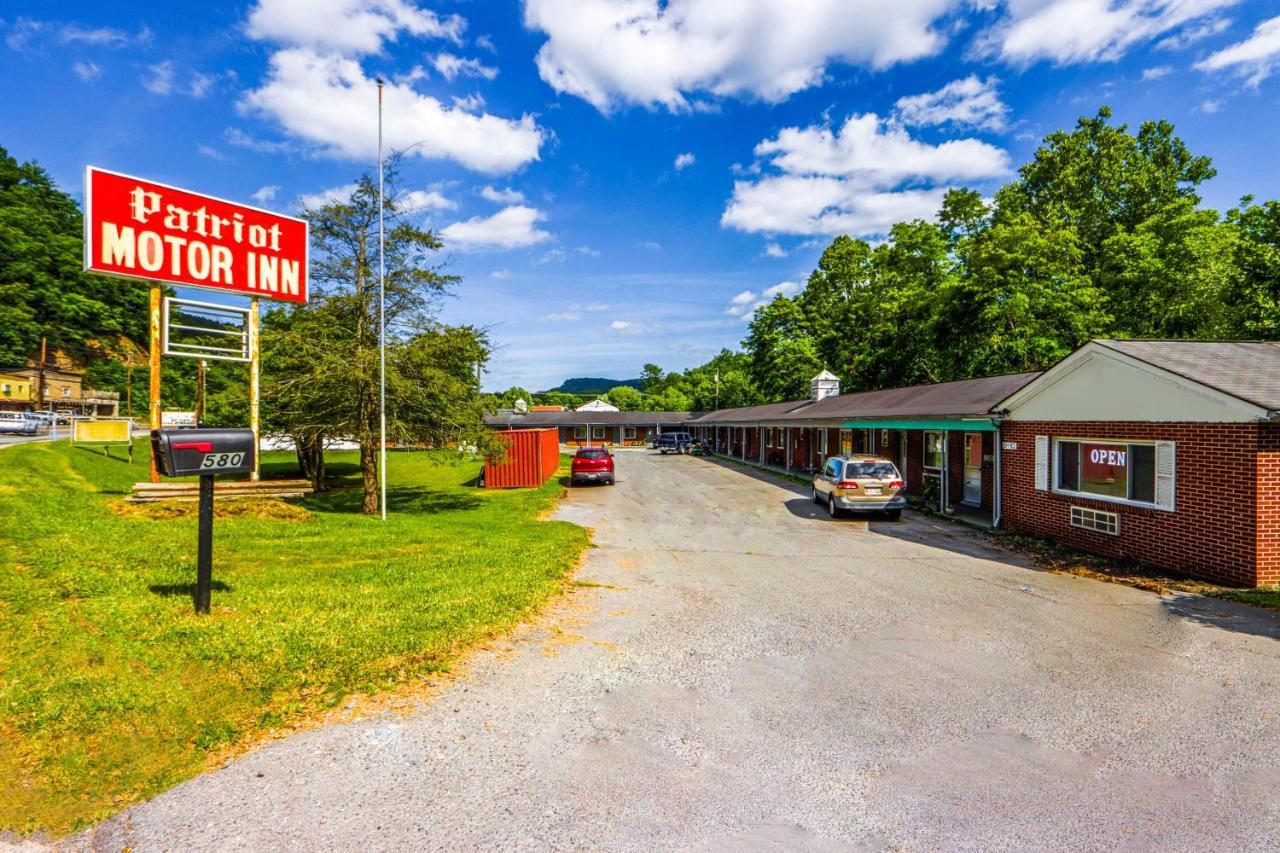 Patriot Inn Motel Beaver Wv, By Oyo Exterior photo
