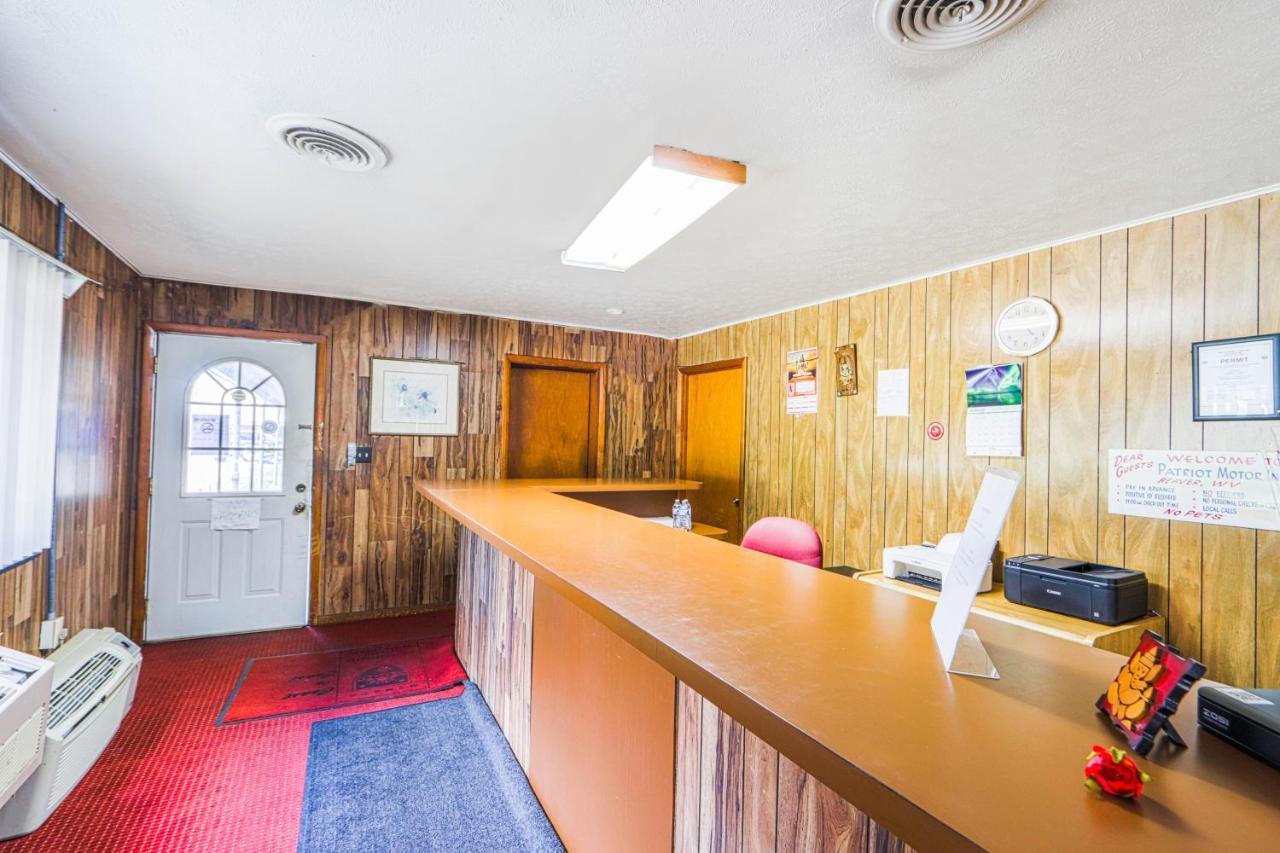 Patriot Inn Motel Beaver Wv, By Oyo Exterior photo